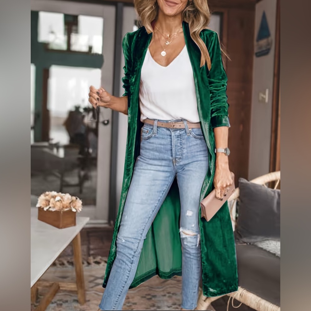 Elegant Green Velvet Blazer